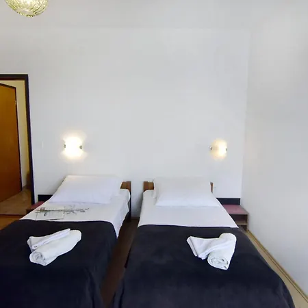 Апартаменты Spacious In *