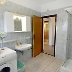 Spacious In Apartament *