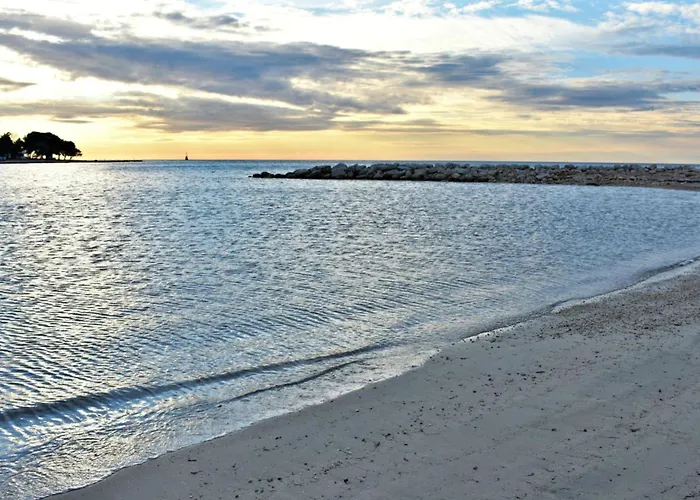 Apartment Spacious In Umag