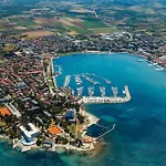 Daire Spacious In Umag