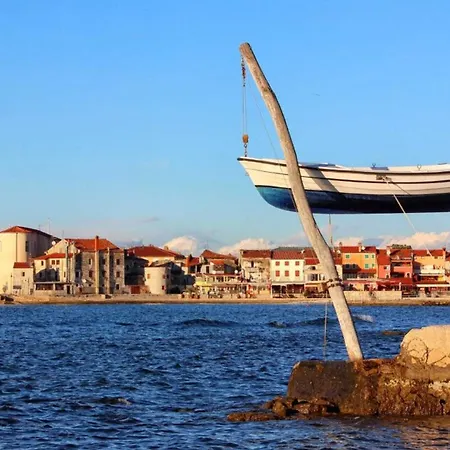 Spacious In Appartamento Umago